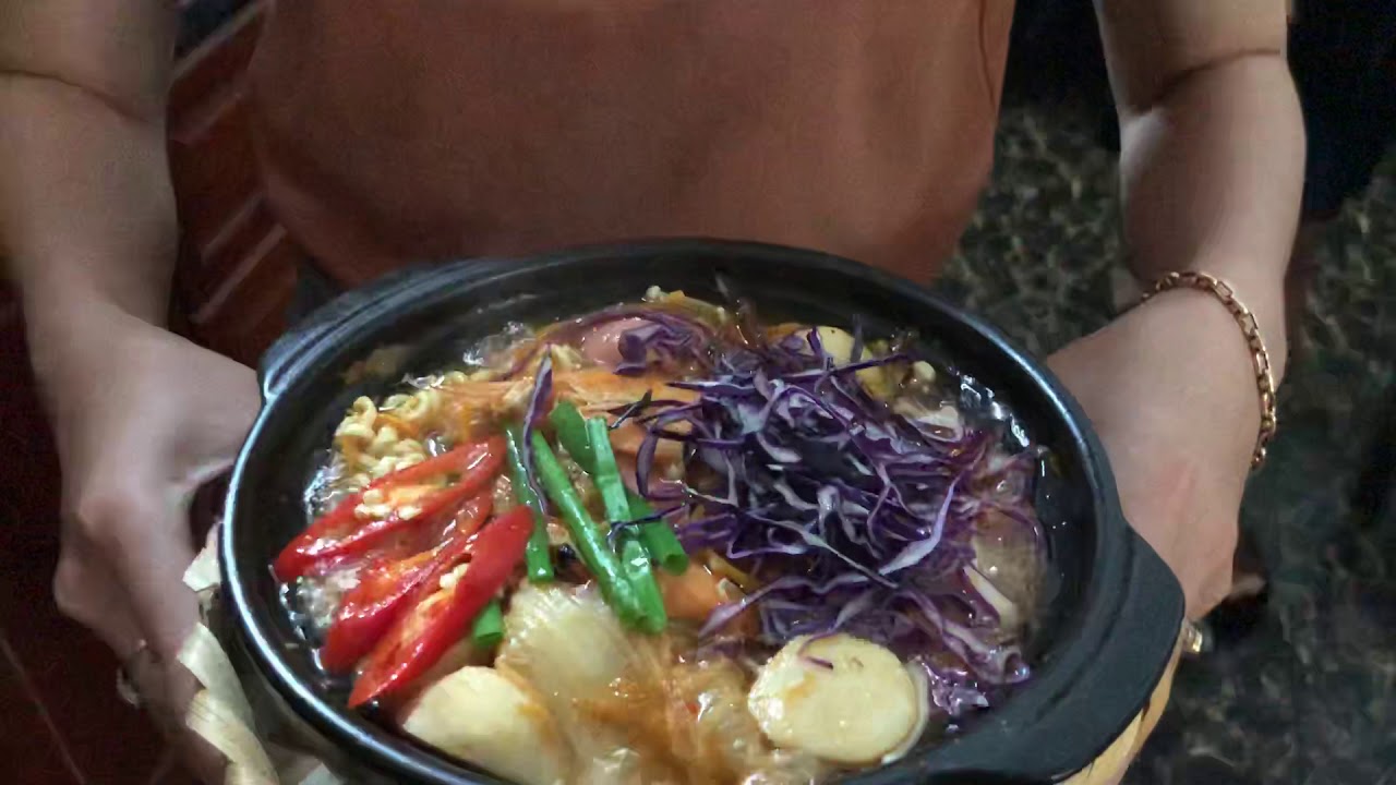 Tinh Dầu Ớt Cay Hàn Quốc 550g (Nấu Mì Cay, Bánh Gạo Cay, Gà Xào Cay....) - 캡사이신소스