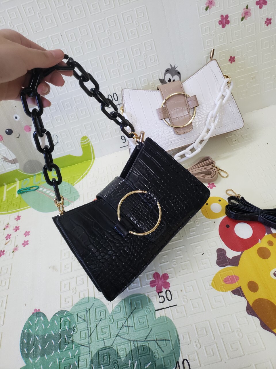 Túi nữ kẹp nách xích màu TXGR 335