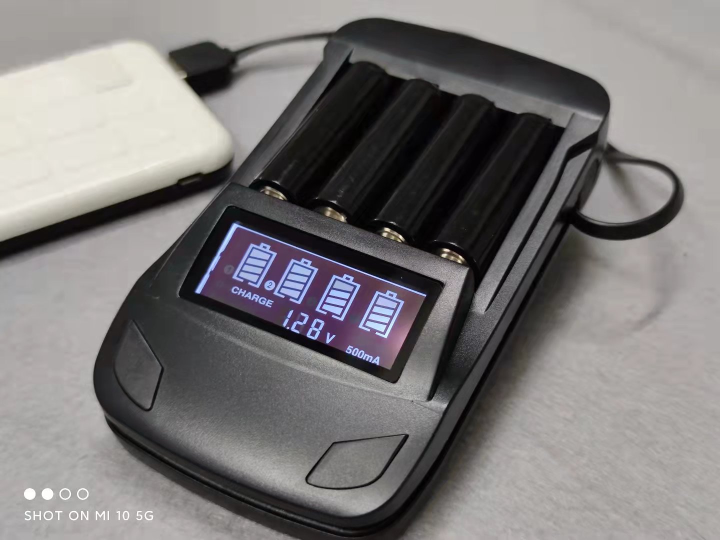 SOUND CARD Q7 + MICRO AT2020 + TAI NGHE 6S