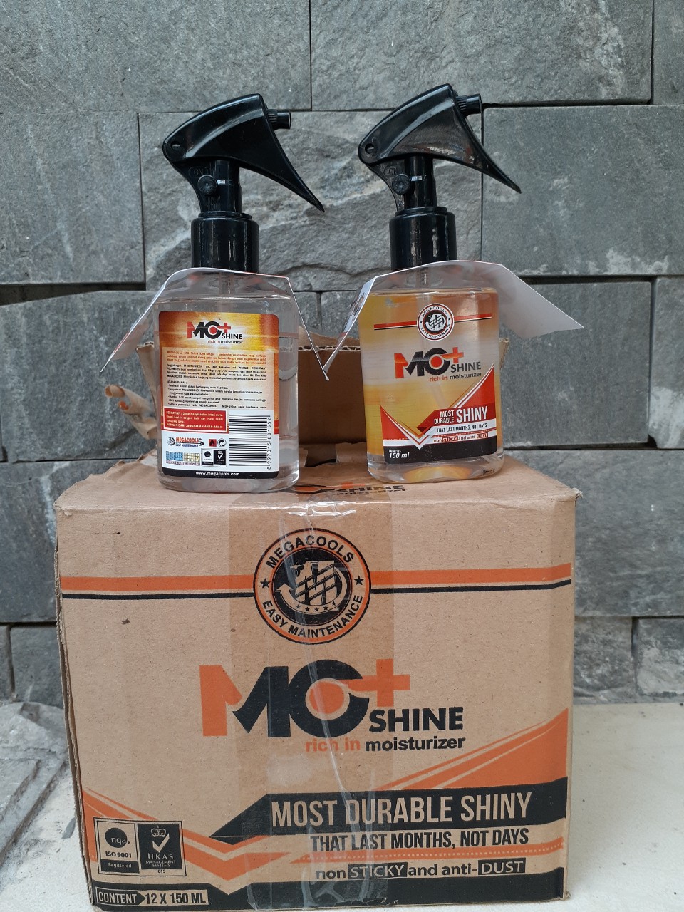 [HCM]Chai xịt dưỡng nhựa nhám MEGACOOLS 150ML