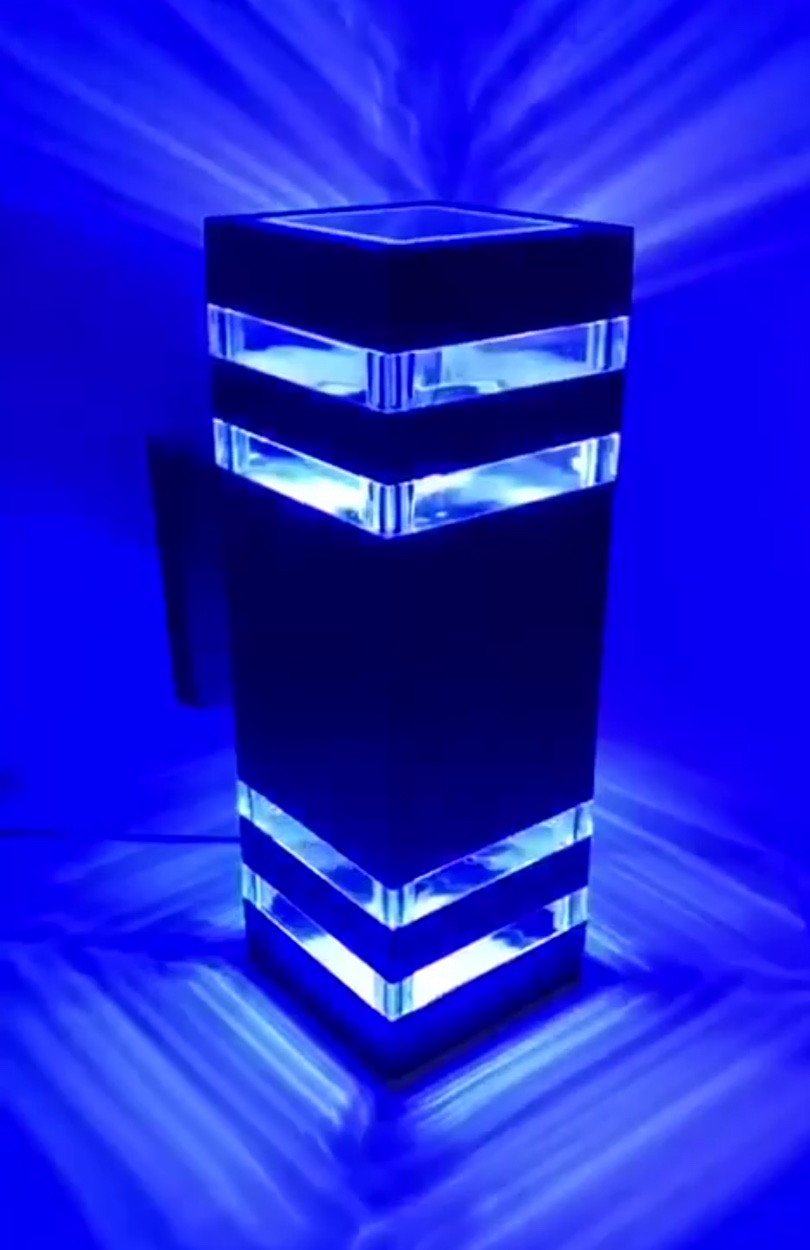 Đèn gắn tường ngoài trời 2 đầu vuông