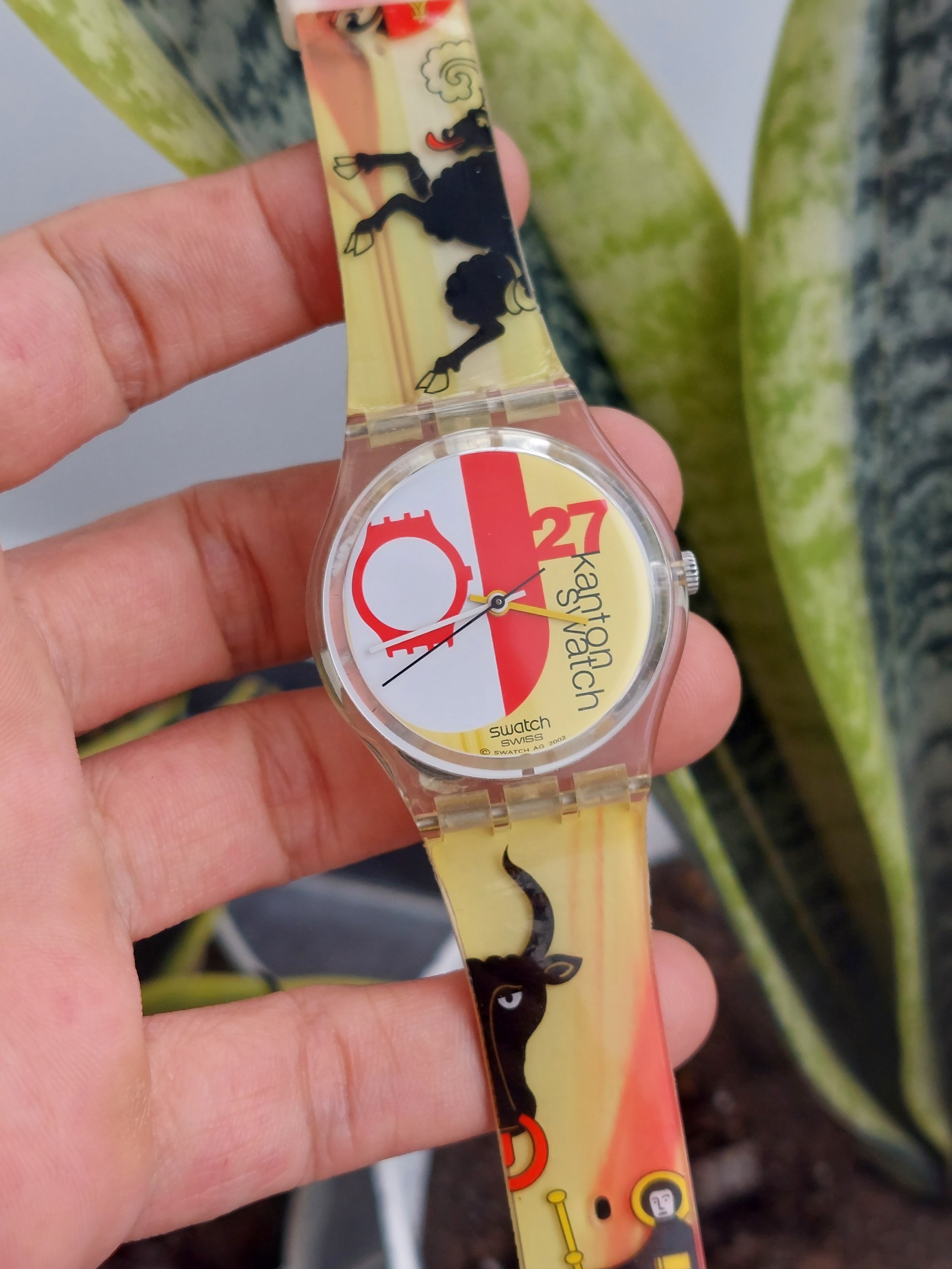 Đồng hồ Thuỵ Sĩ nữ Swatch dây nhựa chạy pin hàng Si