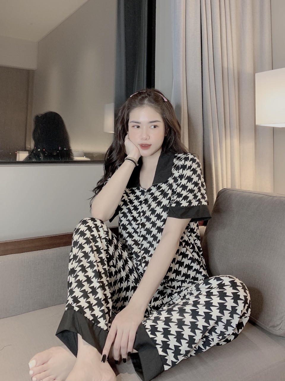 Bộ Lụa Mango Cao Cấp Cổ Sen Sang Trọng