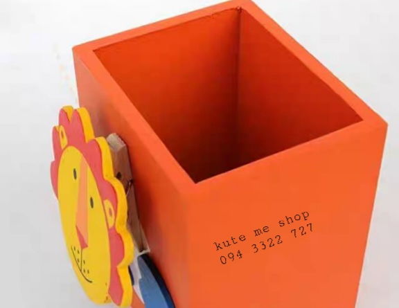 Hộp gỗ cắm bút cho bé