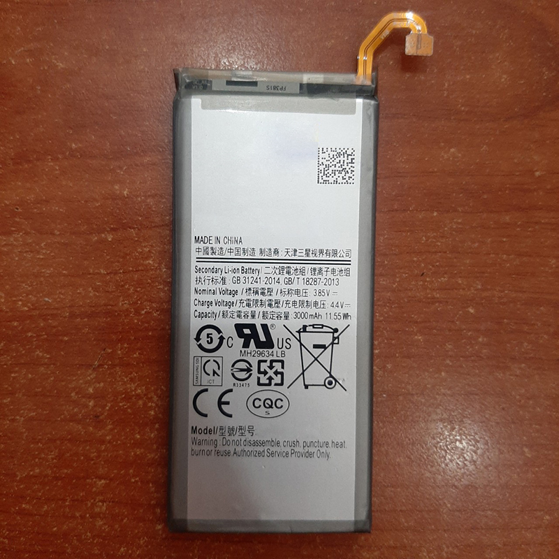 Pin samsung j8