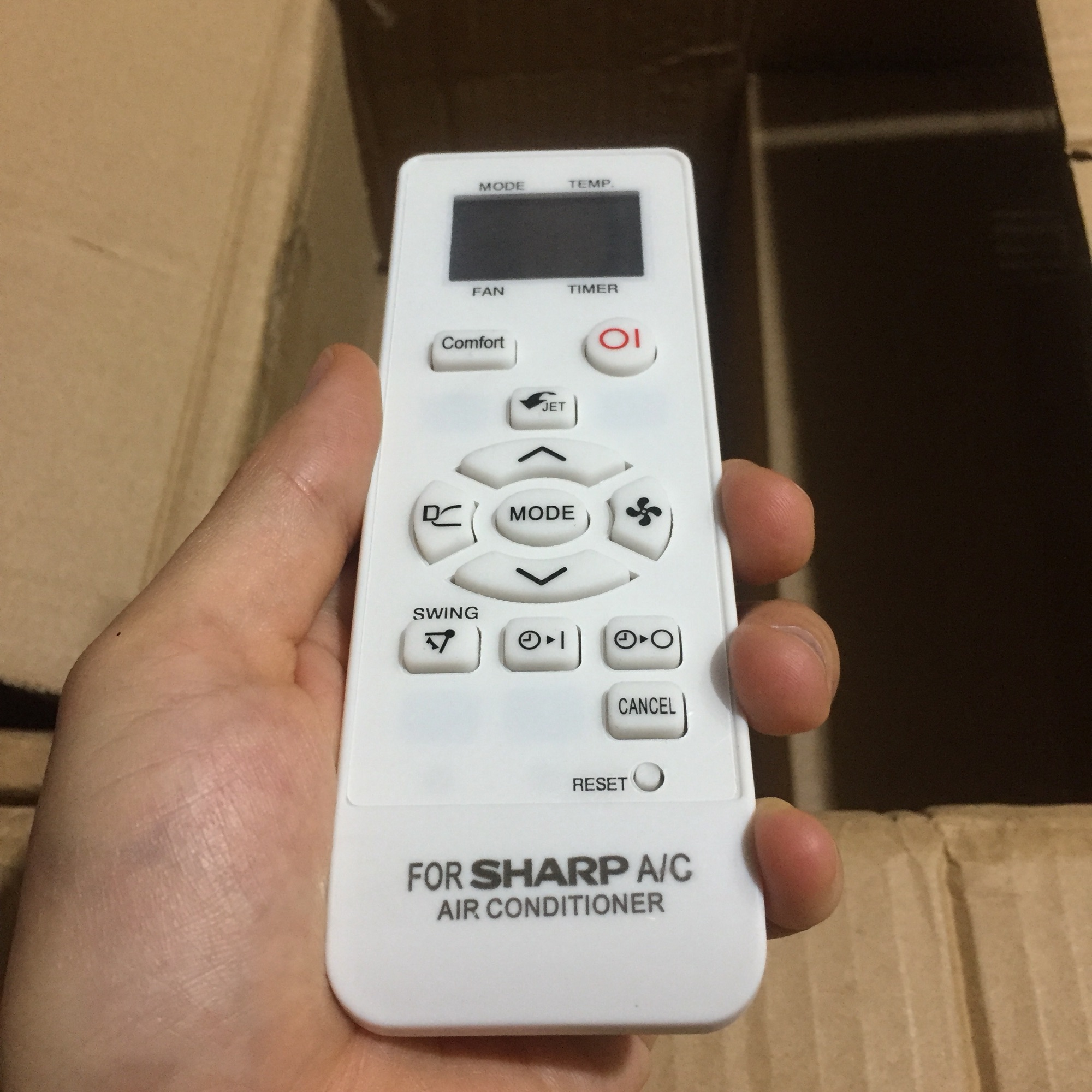 Điều khiển điều hoà Sharp
