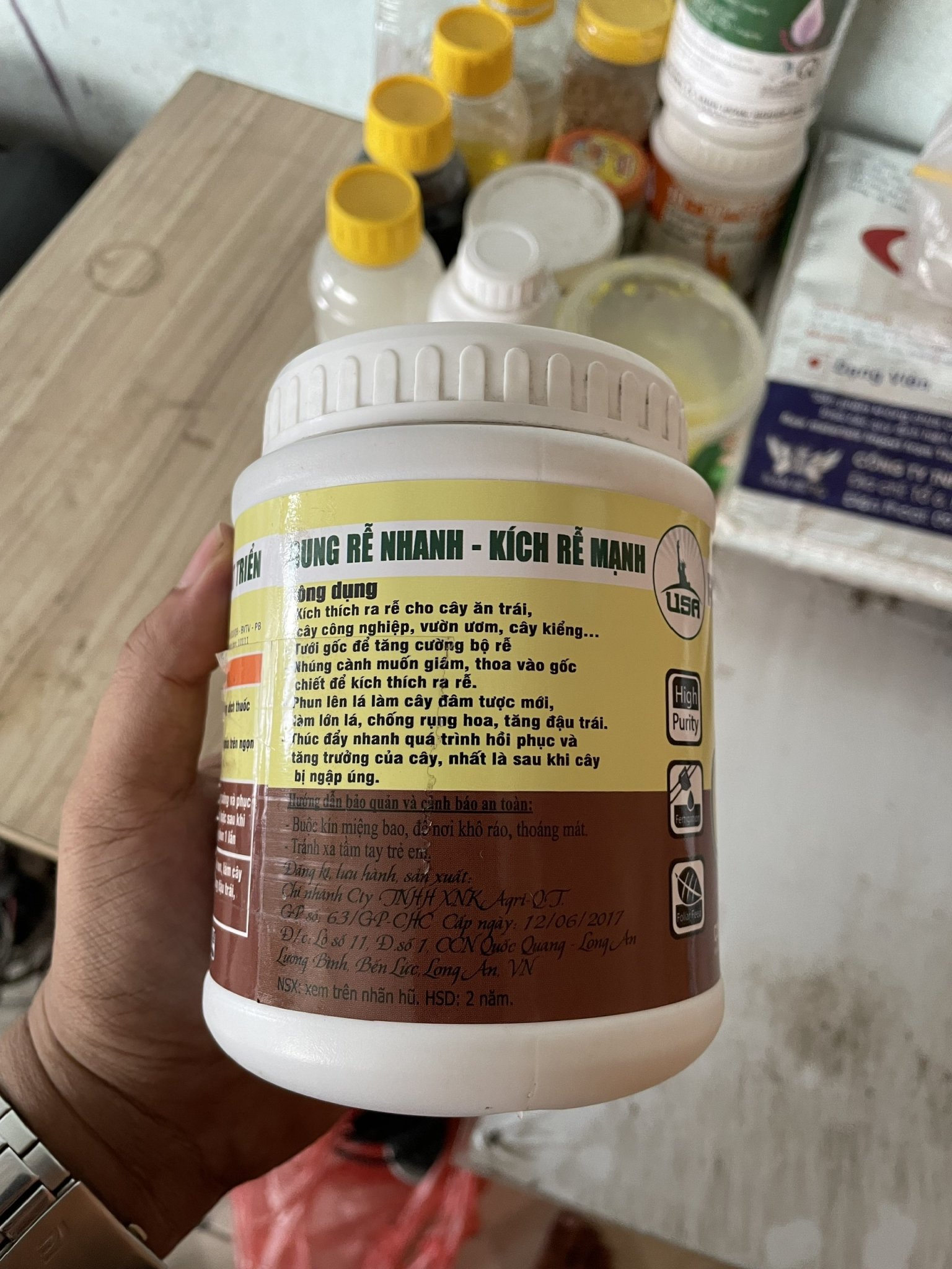 Phân bón Kích Rễ Cực Mạnh Kr52