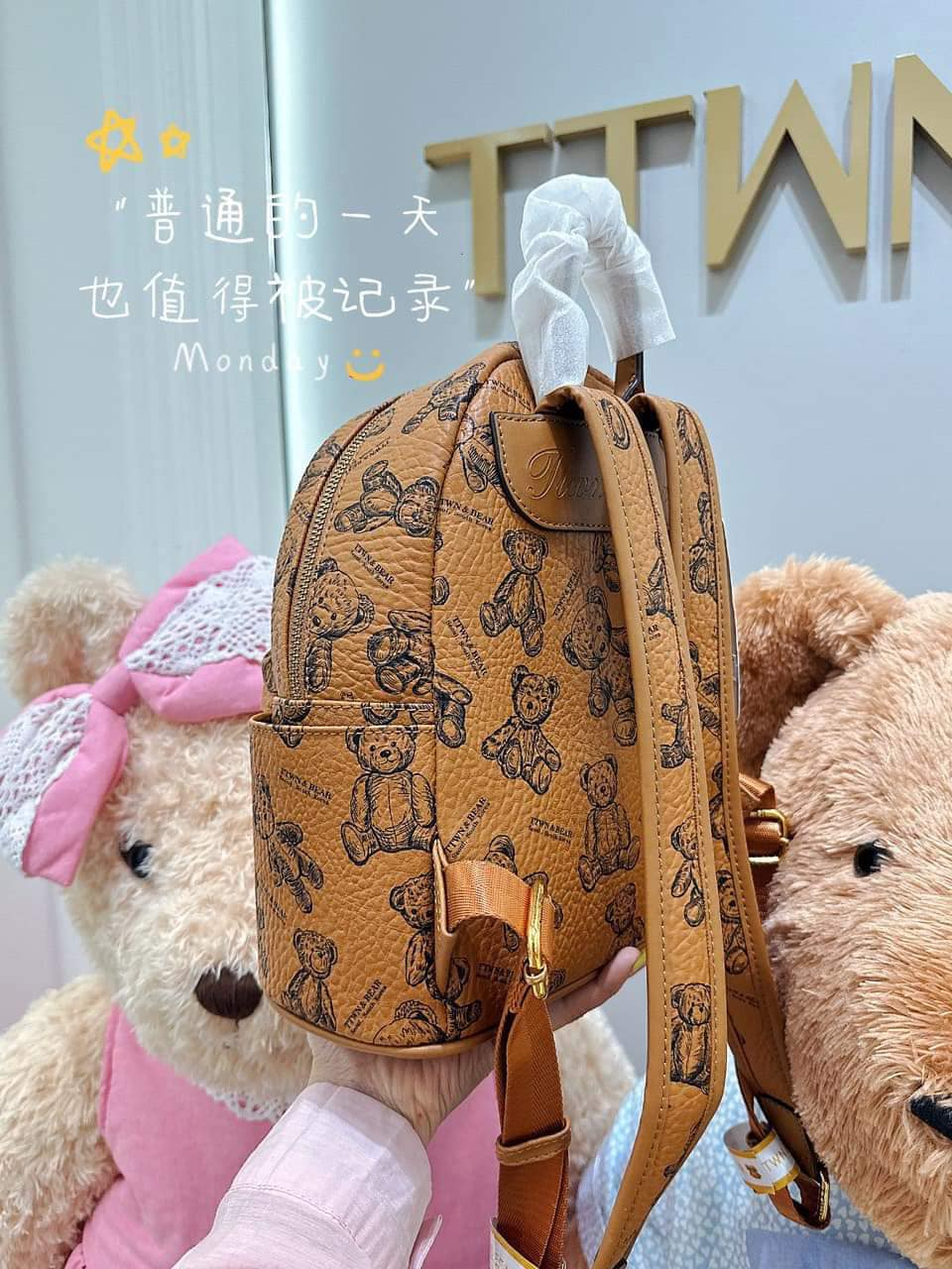 ‼️ 𝐀𝐔𝐓𝐇𝐄𝐍𝐓𝐈𝐂 ‼️ TTWN BEAR Balo Gấu Nâu mẫu mới