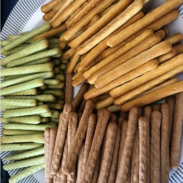 1 KG- Bánh quy đũa socola