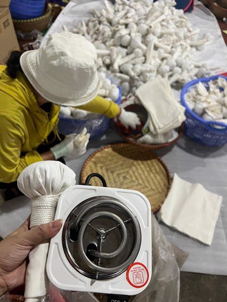 Cây Muối Thảo Dược Chườm Mắt