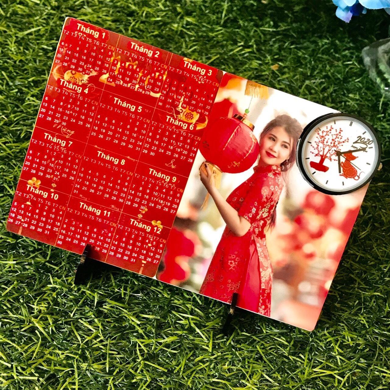 [Lấy mã giảm thêm 30%] Lịch đồng hồ TH để bàn in hình theo yêu cầu mẫu mới độc đáo - Mừng xuân Canh Tý KL9338