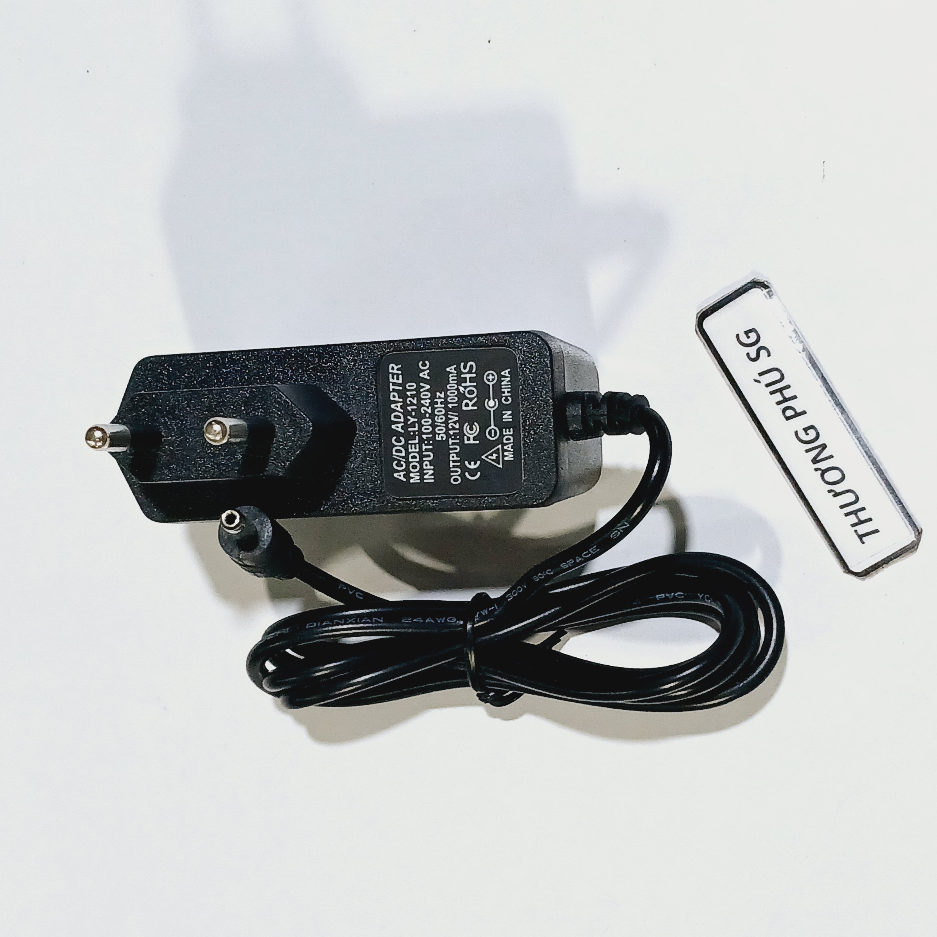 Nguồn Adapter DC 12V - 1A (Đầu cắm 3.5mm x 1.35mm)