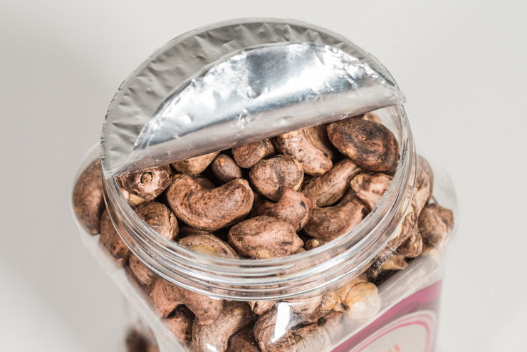 Vietnuts - Roasted Salted Silk Shell Almonds, 250g Box - 0% Cholesterol, Completely Natural - Good for the Heart - Gift for Diabetics