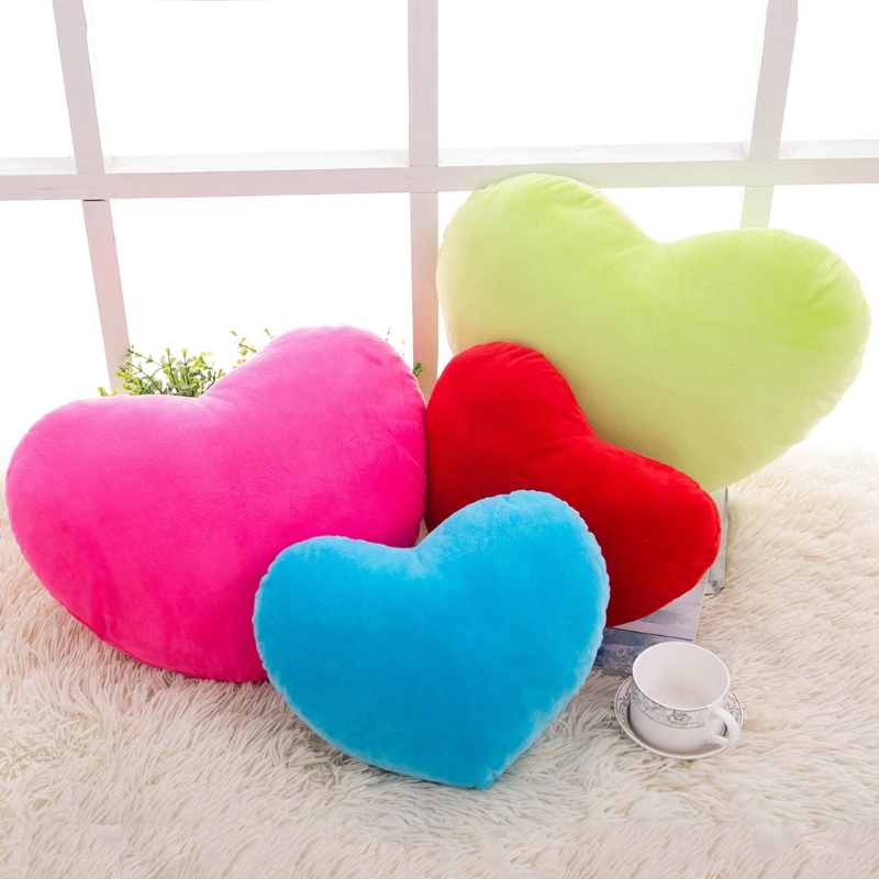Gối ôm, gối tựa lưng sofa cute hình trái tim đỏ