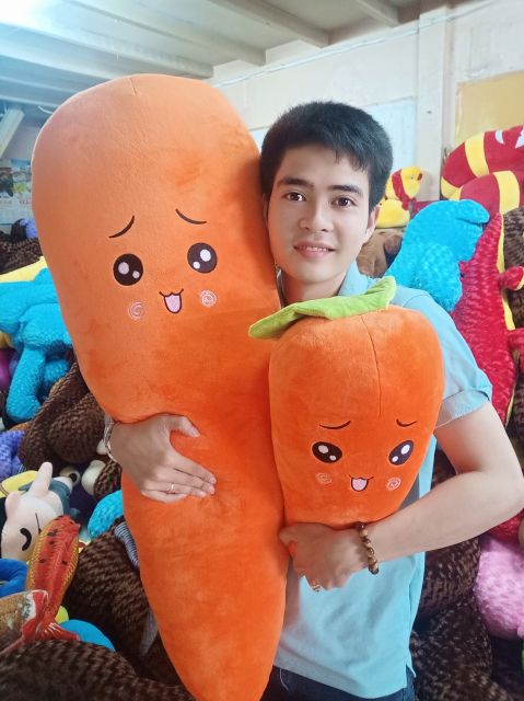 GỐI ÔM CÀ RỐT