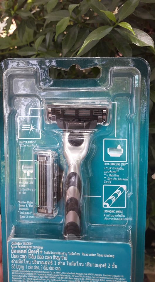 Dao cạo râu 3 lưỡi Gillette Mach3+ (1 tay cầm và 2 đầu cạo)