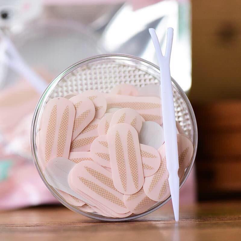 Miếng dán mí lưới có keo sẵn 150 cặp / hộp