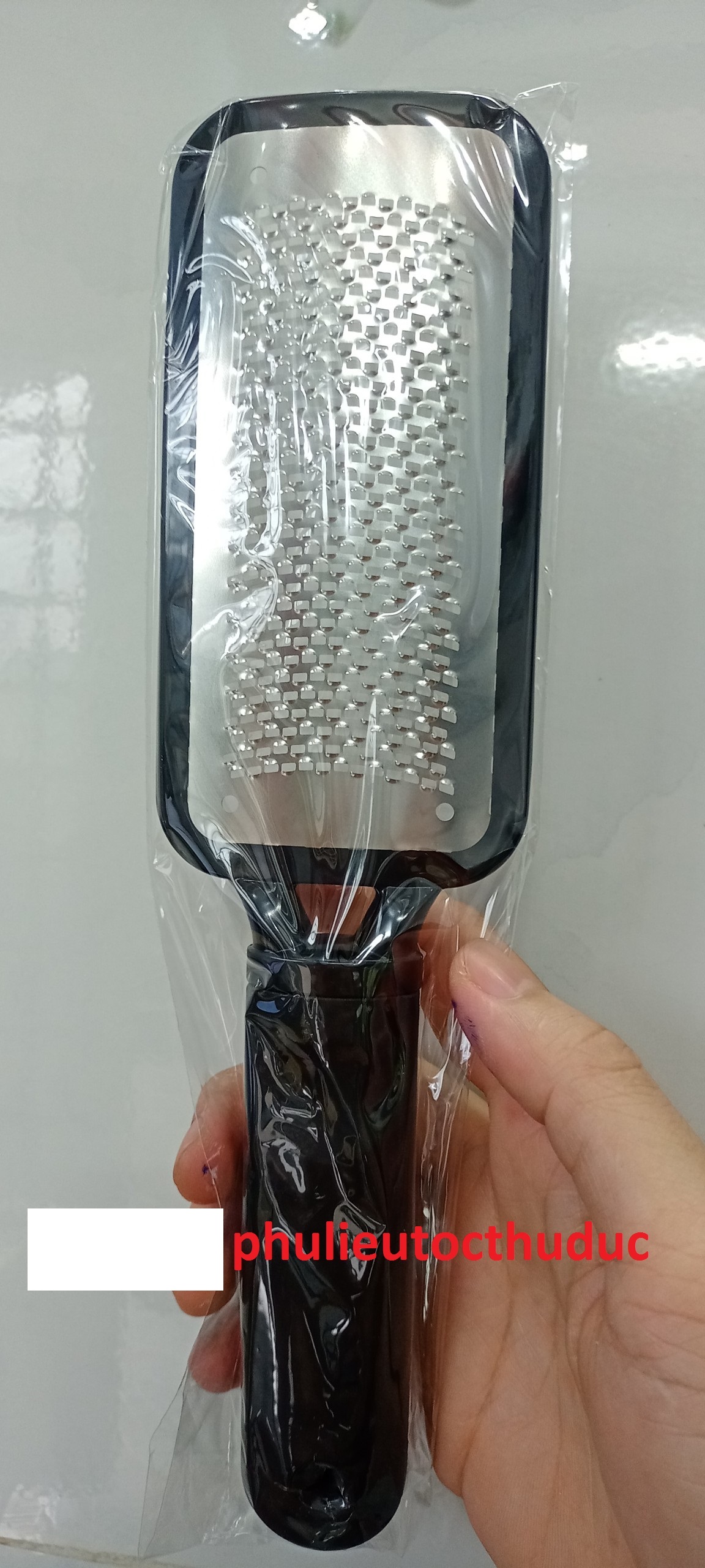 [HCM]Dụng cụ chà gót chân mặt lỗ cán inox - phulieutocthuduc