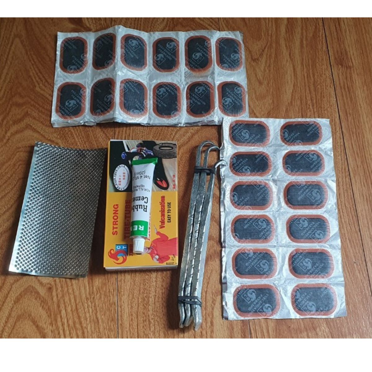 BỘ BƠM VÁ XE MÁY, XE ĐẠP DU LỊCH, BỘ VÁ XE MÁY, BỘ VÁ TIỆN LỢI, BỘ VÁ DU LỊCH