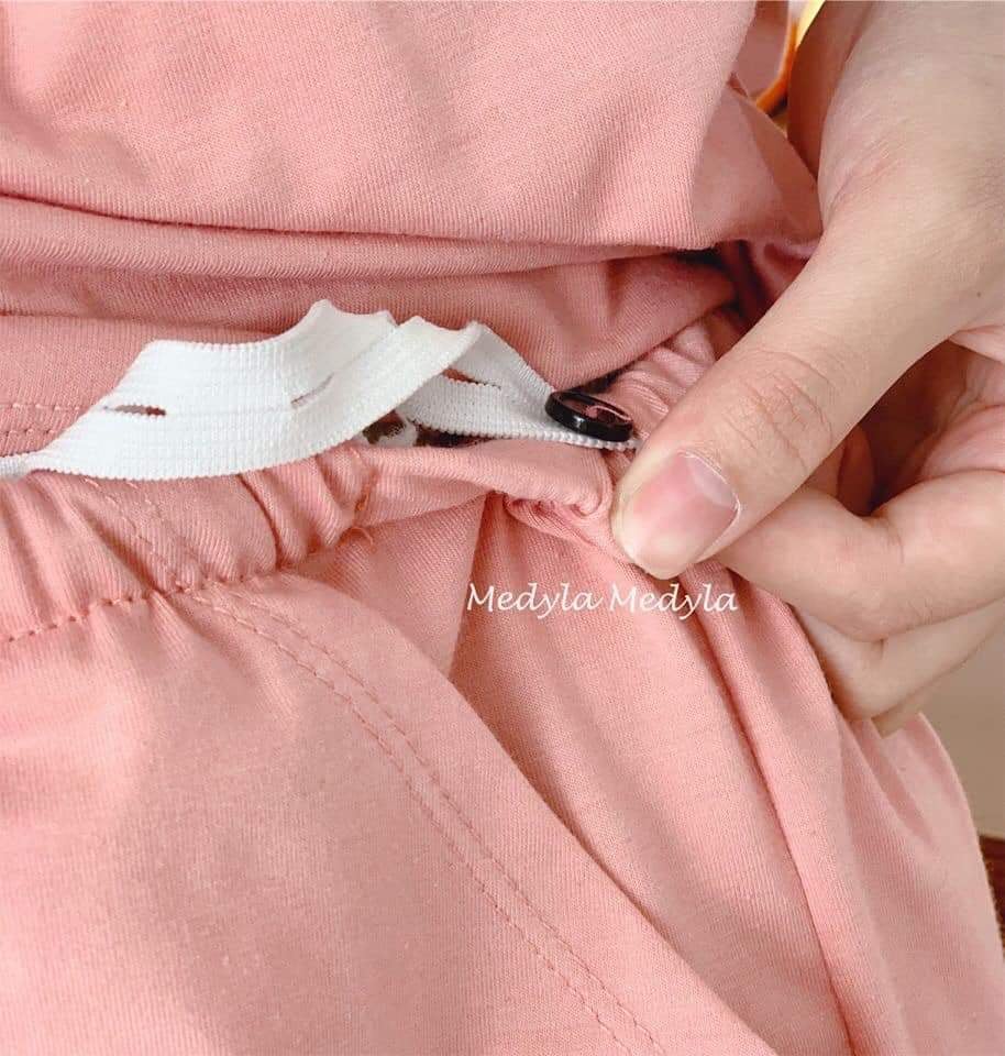 Bộ Lưng Bầu Và Sau Sinh Vạt Chéo