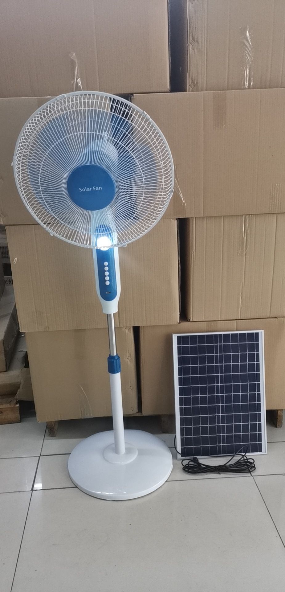 Quạt năng lượng mặt trời JD-188