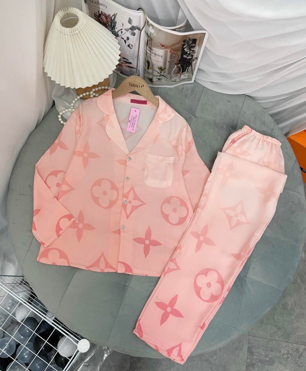 Bộ dài tay lụa Mango cao cấp Vic size 40-60kg