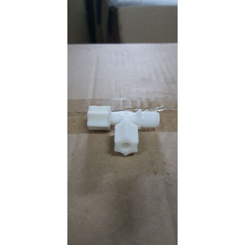 Tê lệch ren 13 ra dây 6
