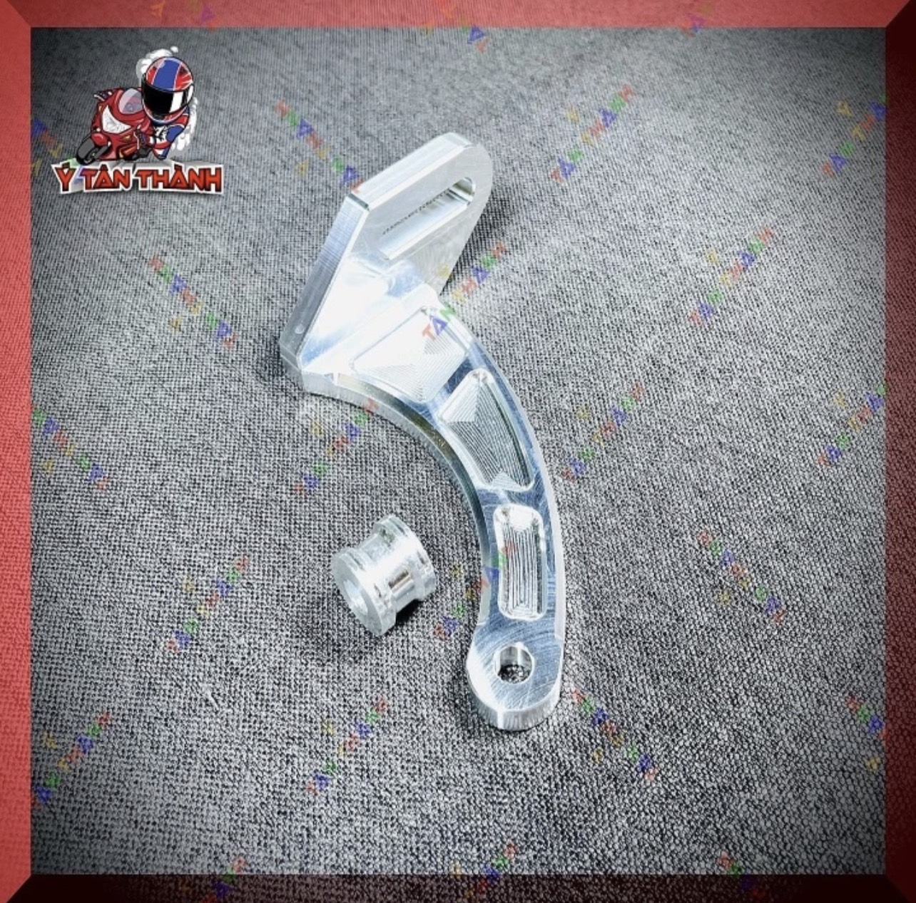 Pas giữ má đùm sau nhôm exciter 150