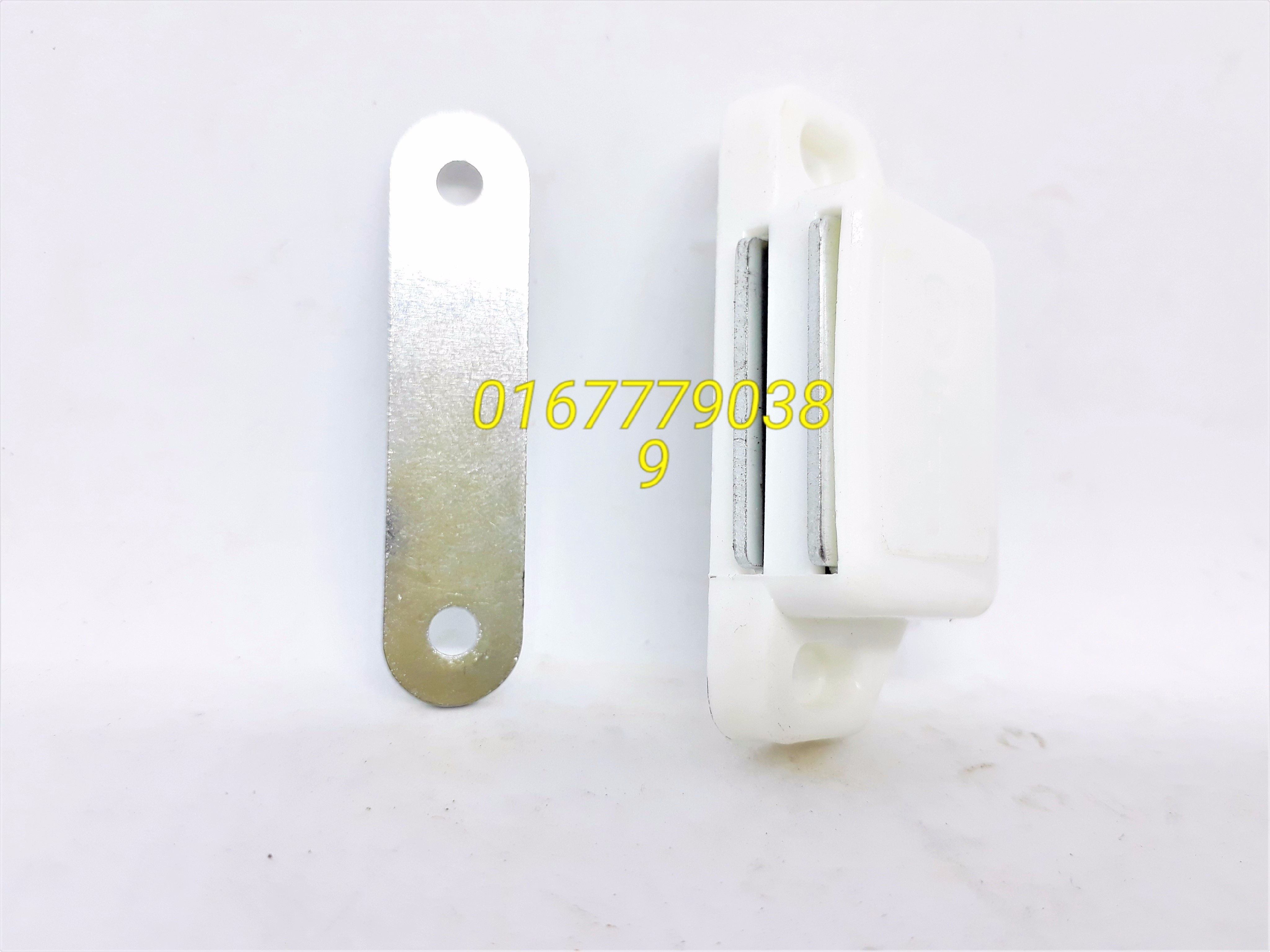 [HCM]hít cửa tủ