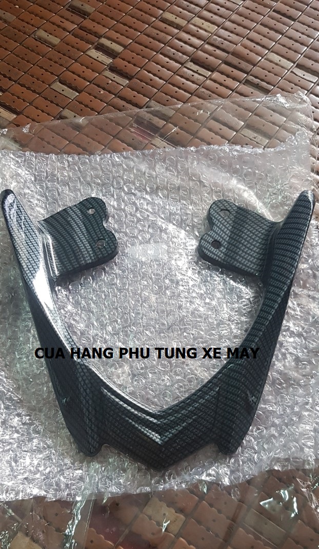 Ốp cảng sau EX 150 cacbon