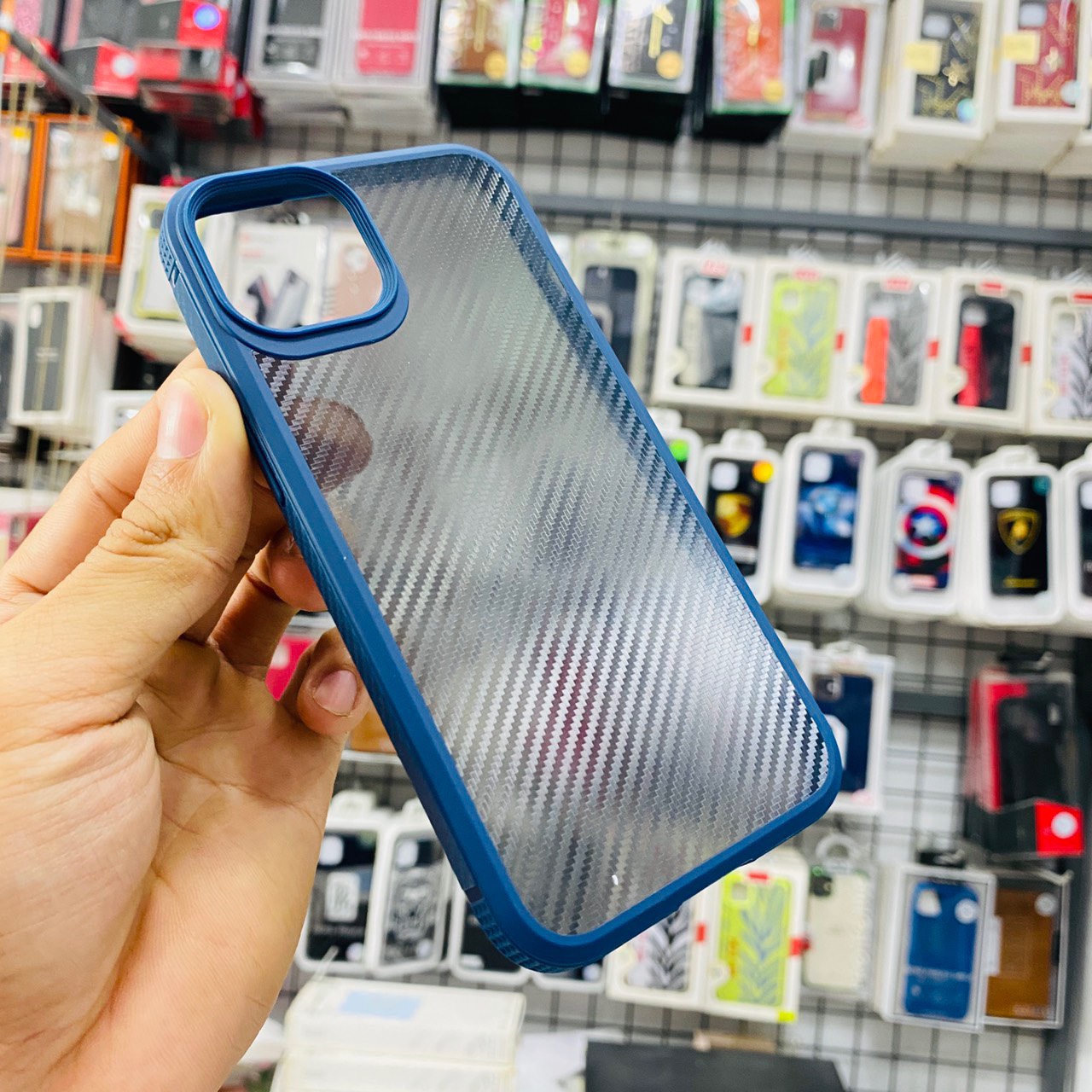 Ốp lưng Iphone 13 / IPhone 13 Pro /  IPhone 13 Pro Max Likgus Carbon Armor