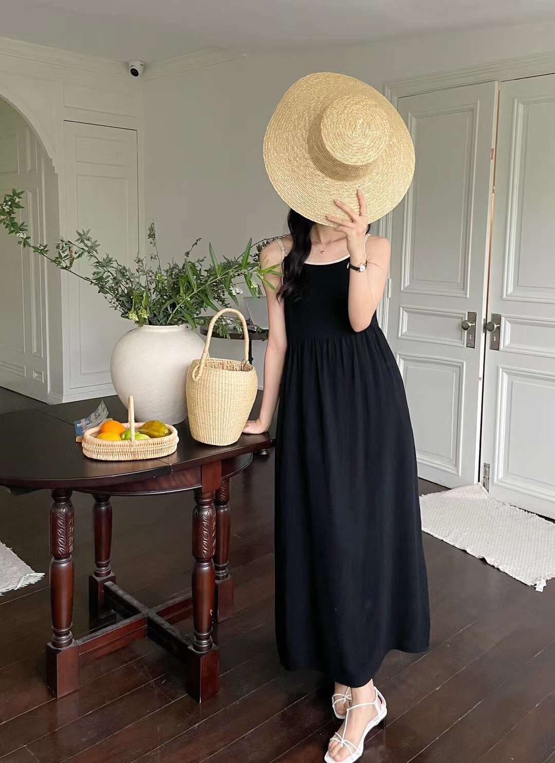 Đầm hai dây phối viền freesize - Lyn's Closet