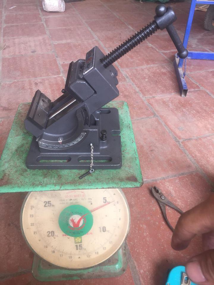 Ê tô chia độ mini