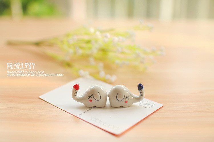 Gác đũa gốm sứ hình con voi dễ thương