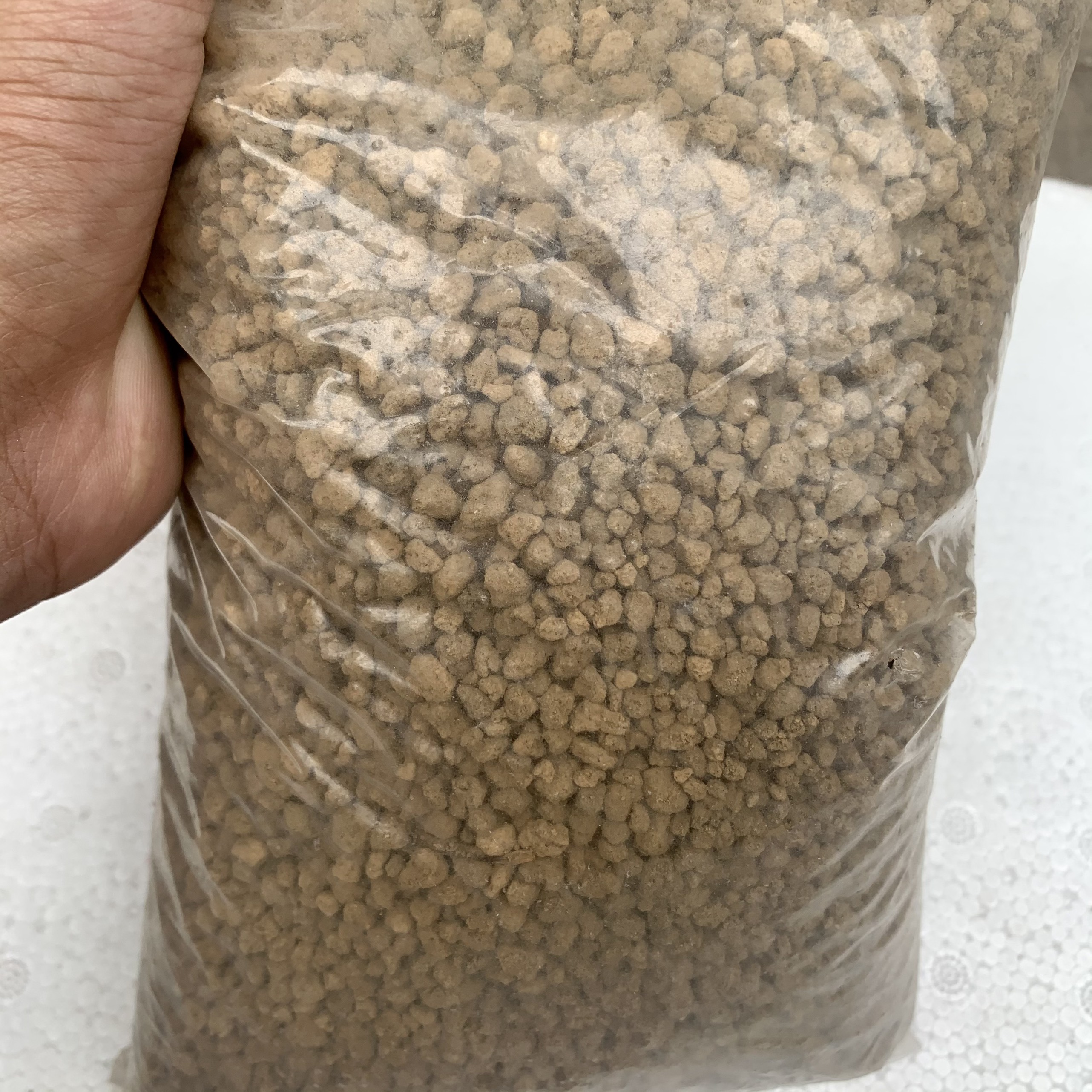 PHÂN NỀN AKADAMA SUPREME HẠT TO CHIẾT 1KG