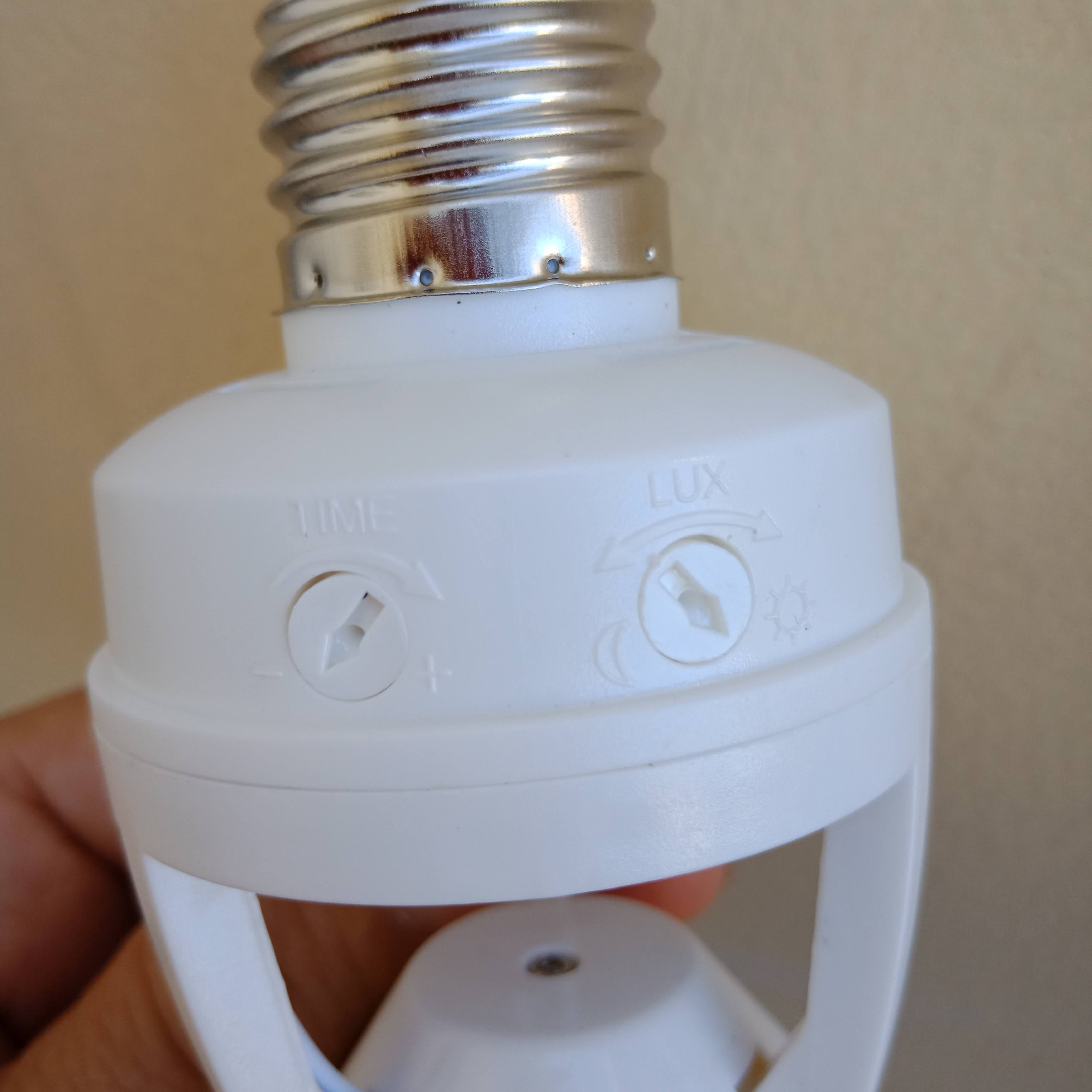 Đui Đèn Treo Cảm Ứng QY - E2701 - Đuôi đèn tự động