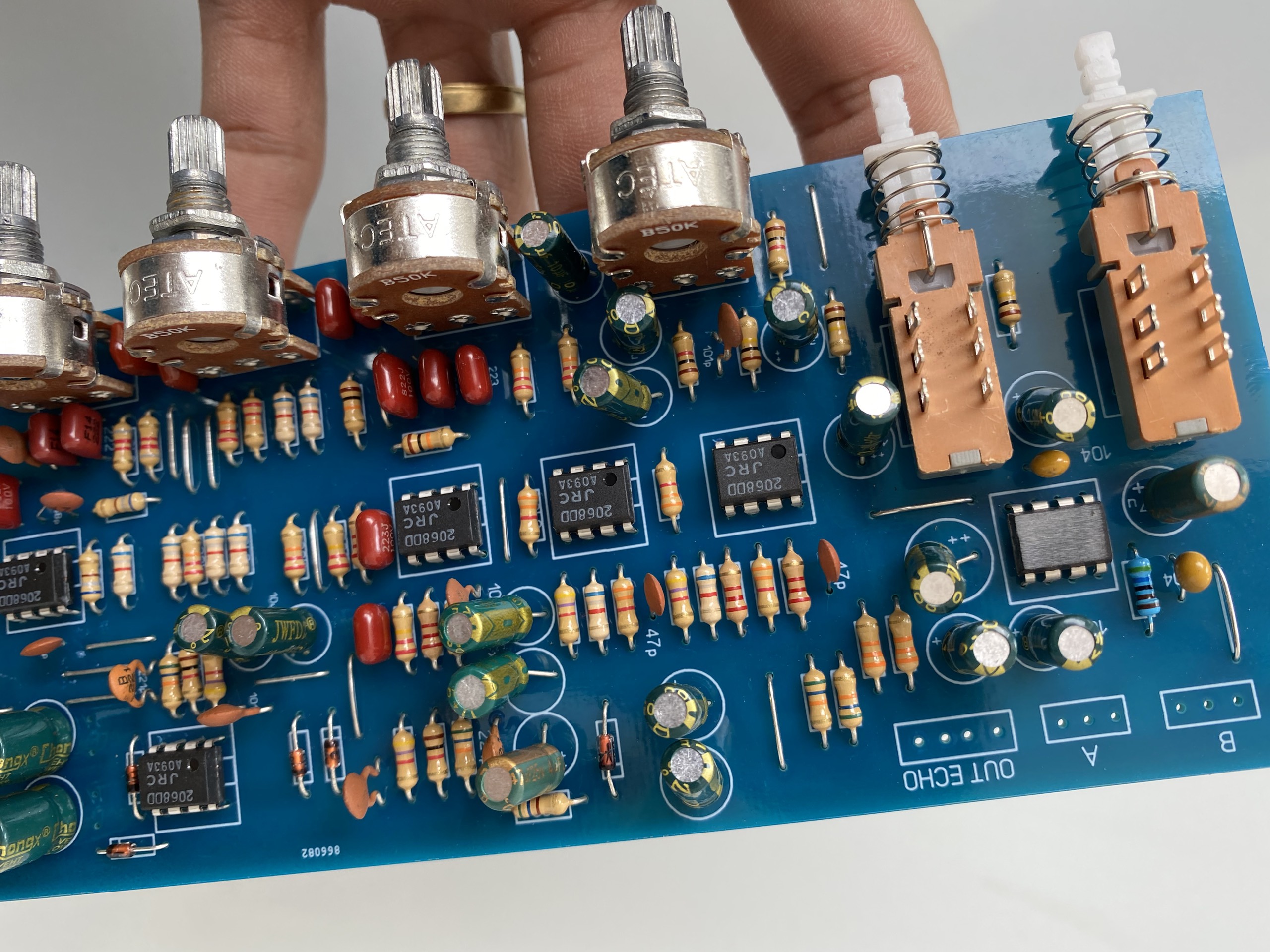 Mạch music 6IC có IC 3S riêng