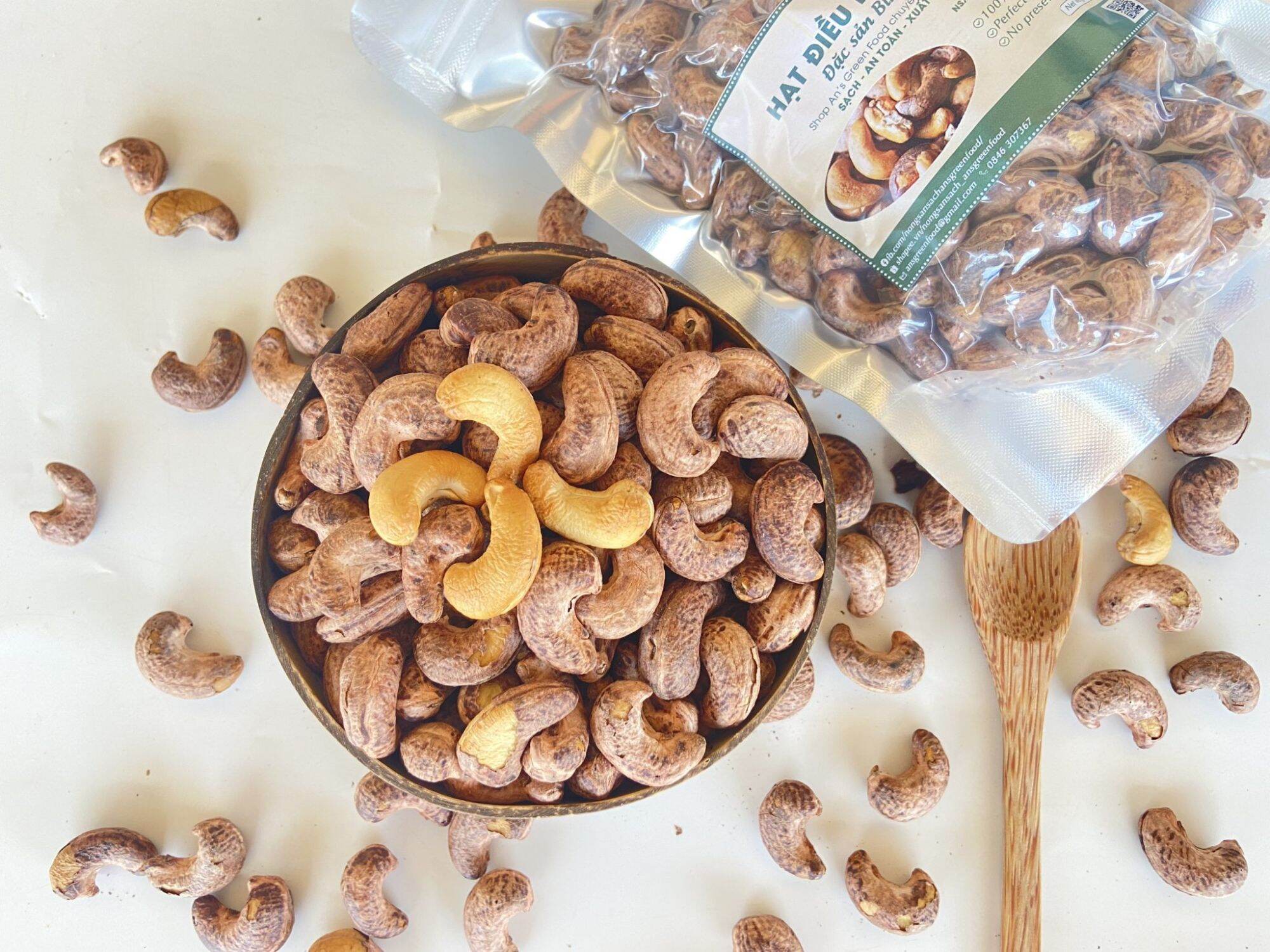 Hạt Điều Rang Muối Chưa Bóc Vỏ Lụa 500gr (Túi Zip Hút Chân Không)