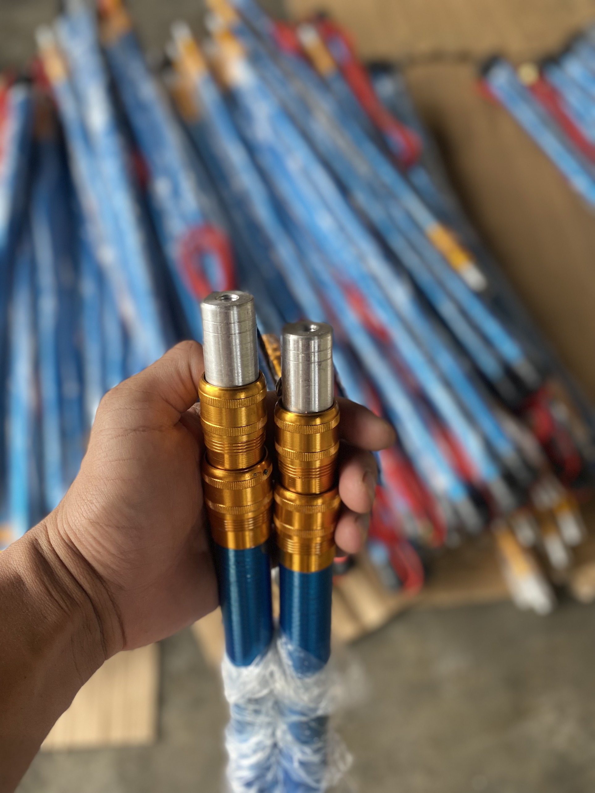 CẶP CÁN CẦN VỢT 2M TỐT ( KHÔNG VỢT)