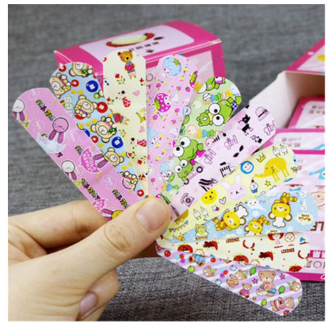 Hộp 100 Miếng Dán Vết Thương Cute