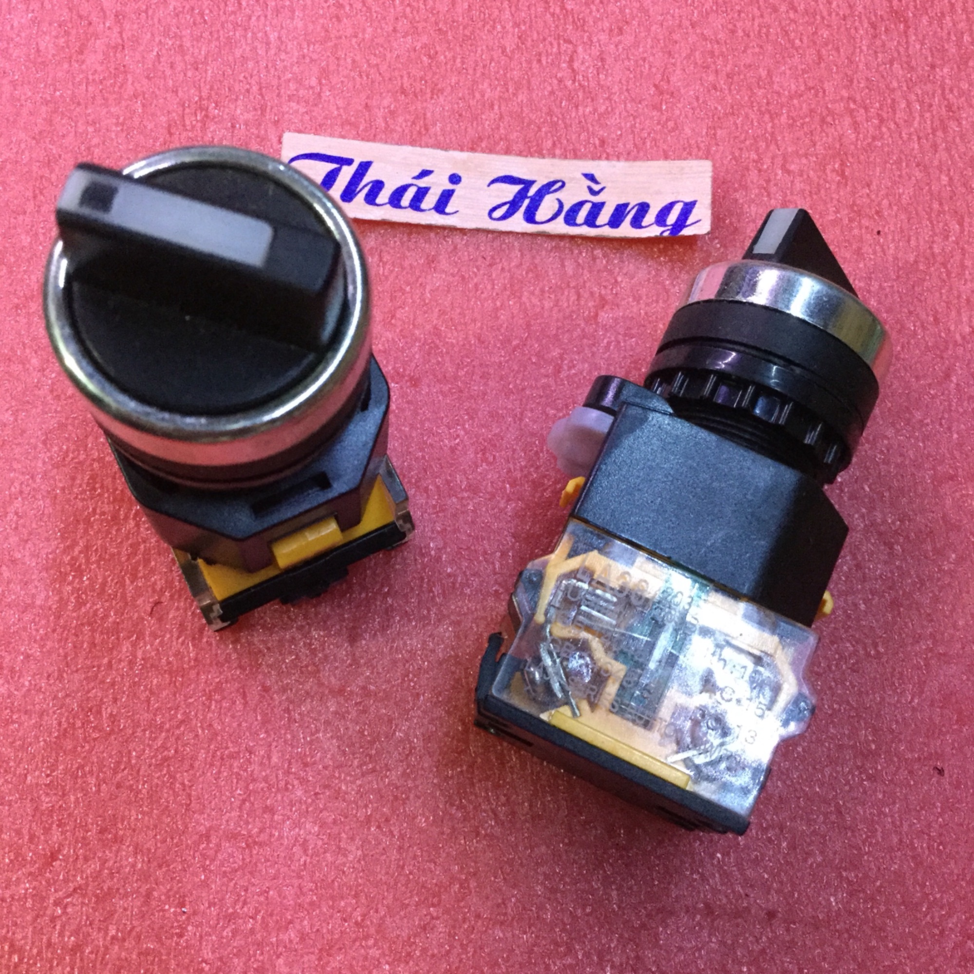 Công tắc xoay O N / O F LA 38 phi 22 ( giá 2 chiếc )