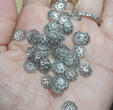 10/20/50 ĐẾ HOA ỐP HẠT size 8mm màu bạc
