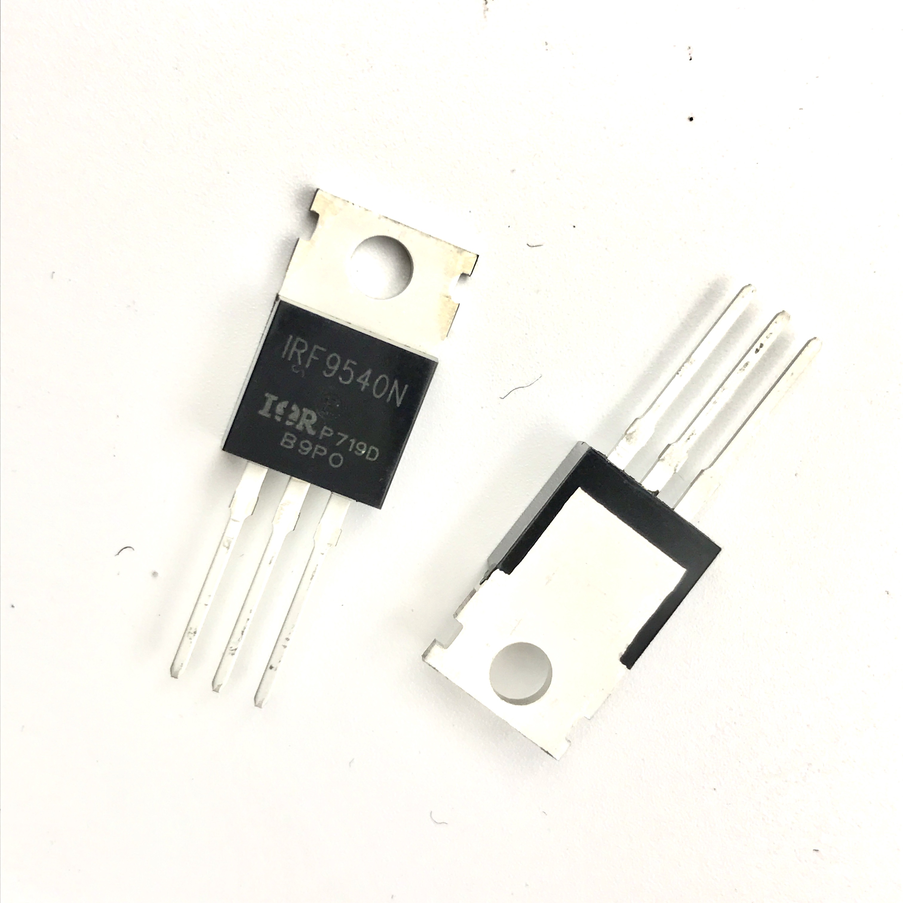 [HCM]MOSFET IRF9540N