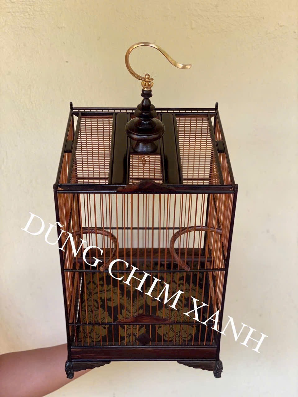Lồng chim hút mật gỗ mun vân