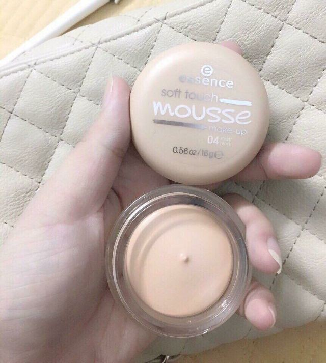 Phấn Tươi Essence Soft Touch Mousse 04 Matt Ivory - Phấn Tươi Đức