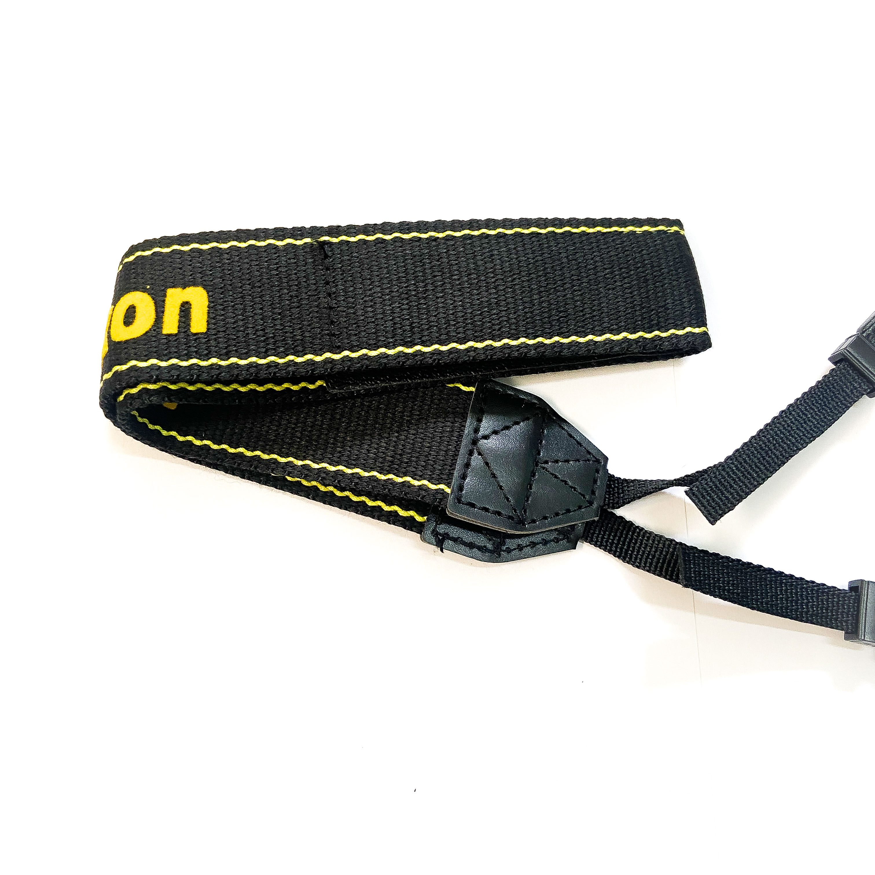 Dây đeo máy ảnh Nikon DSLR và Mirrorless thay thế