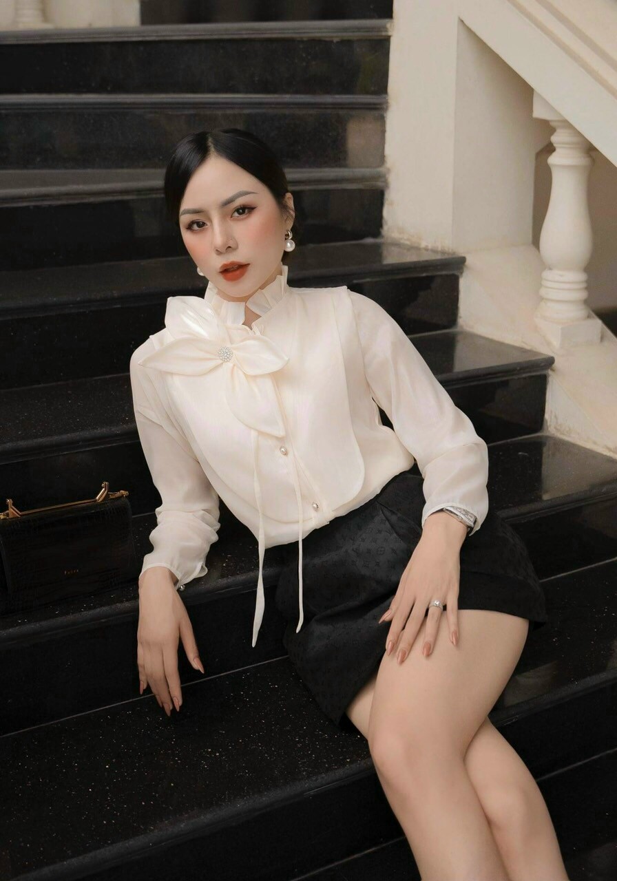 ÁO TƠ HAI LỚP ĐÍNH NƠ