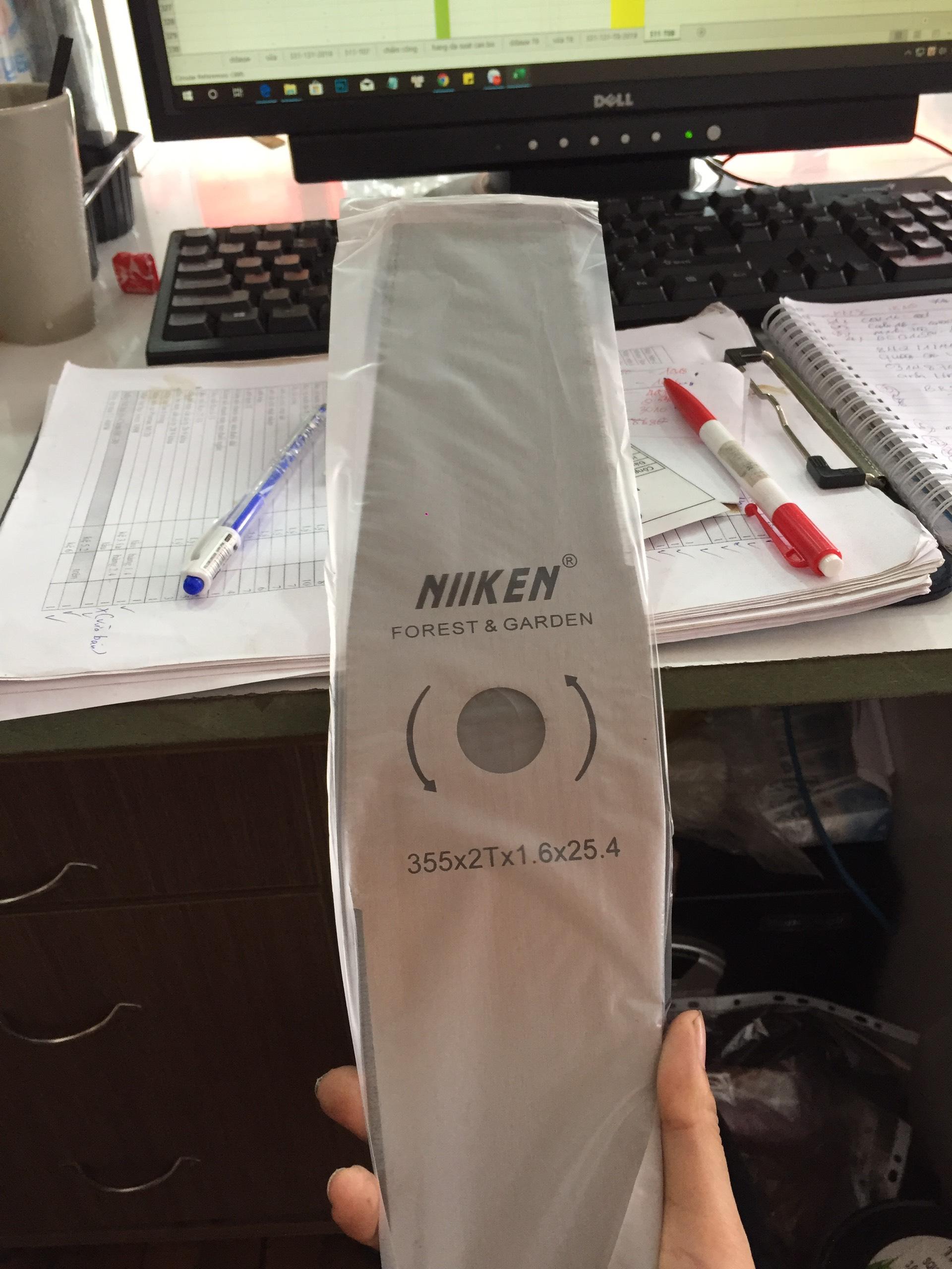 Lưỡi cắt cỏ chất liệu niken trắng hình chữ nhật