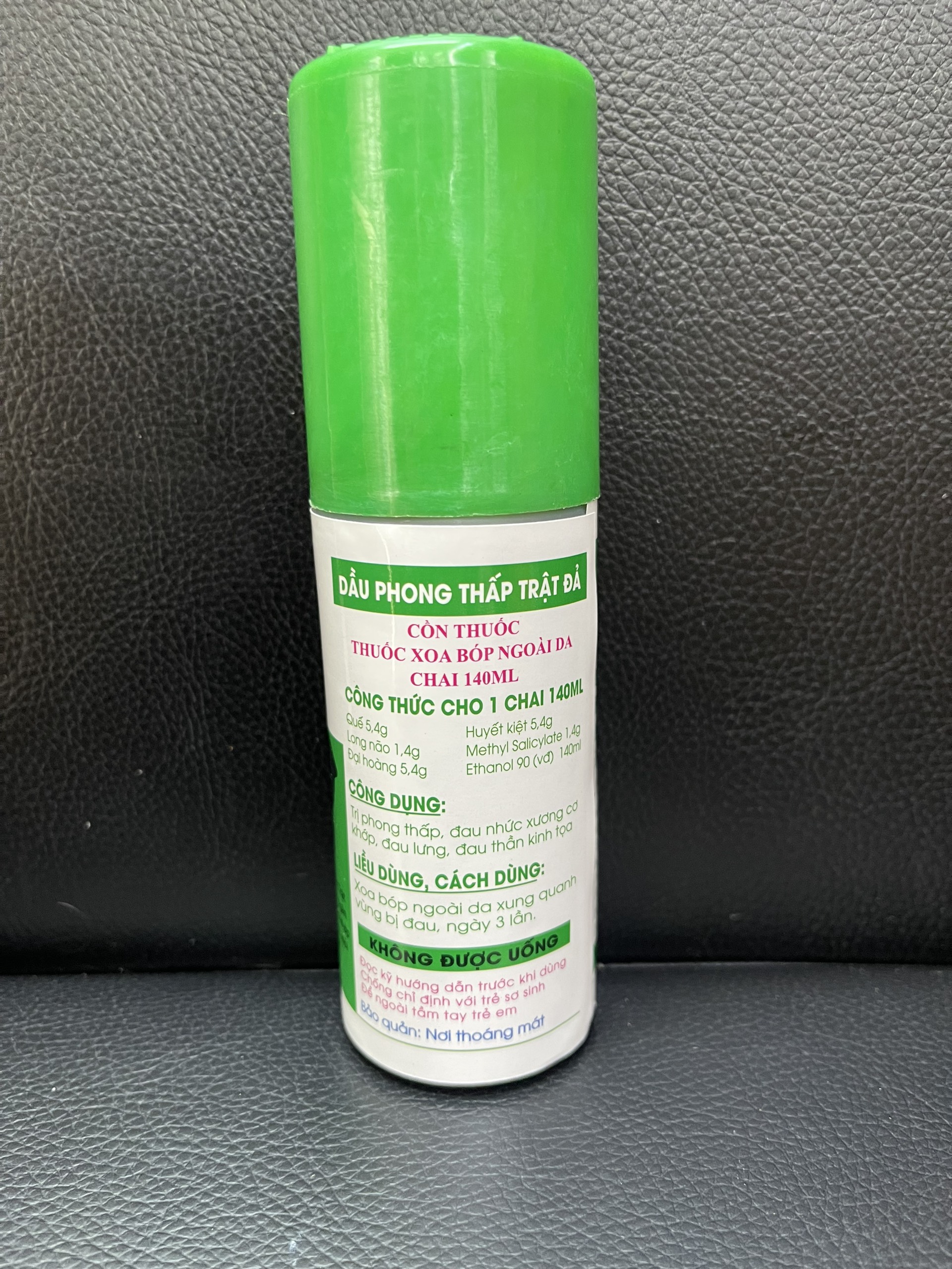 Dầu Phong Thấp Trật Đả Hiệu Lân Mã 140ml