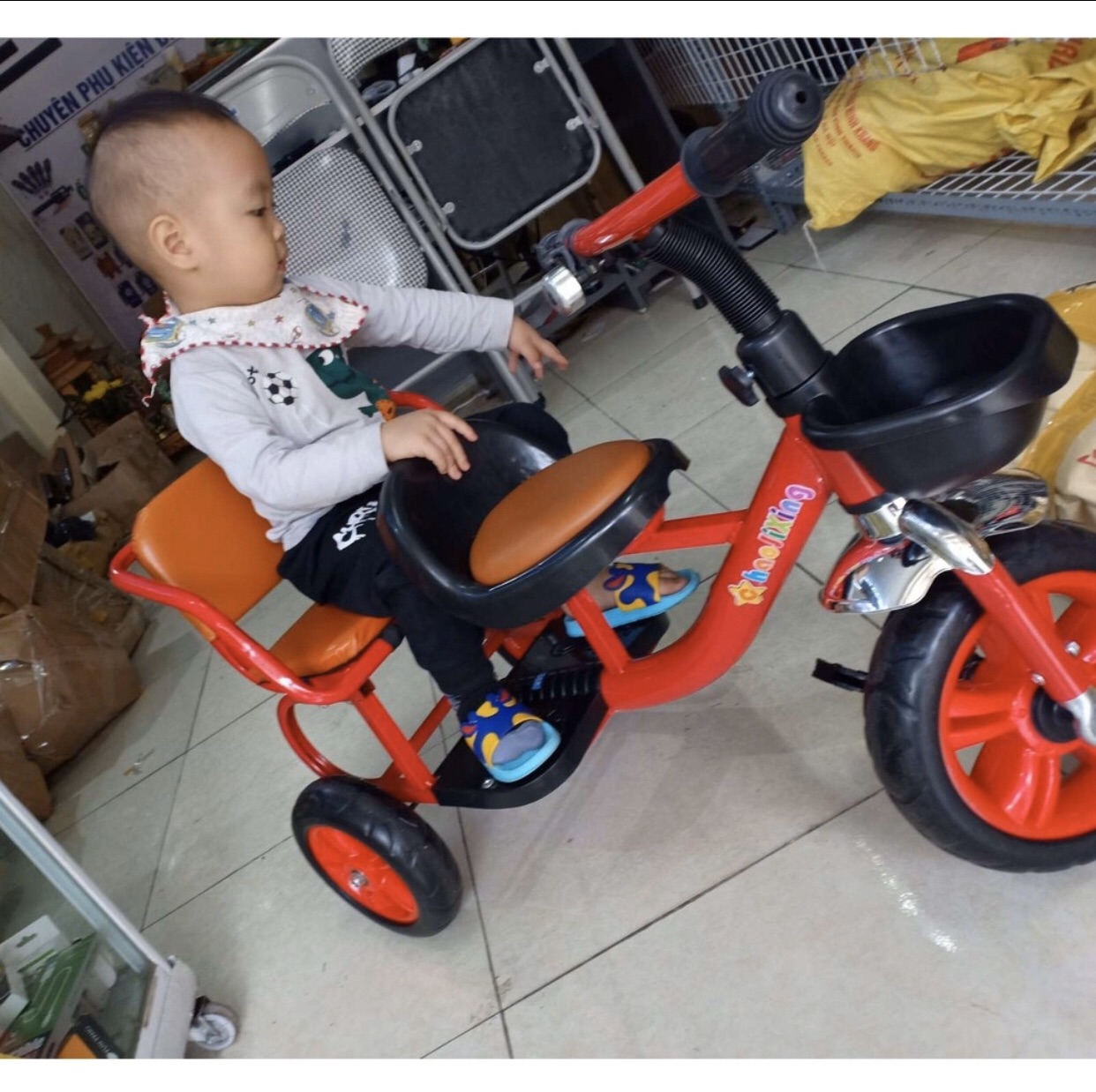 Xe đạp xích lô cho bé